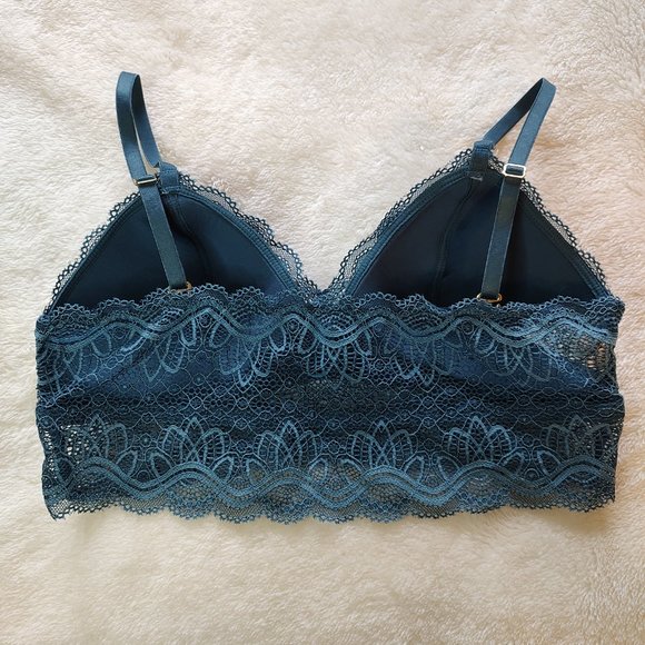 Lace contour wireless bralette - Picture 3 of 9